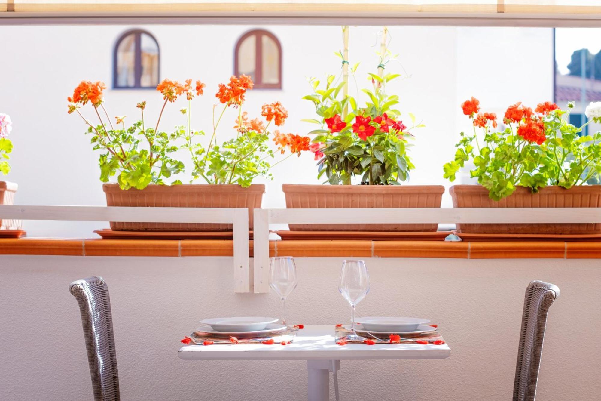 Orosei Home Holidays - I Fiori Exterior photo